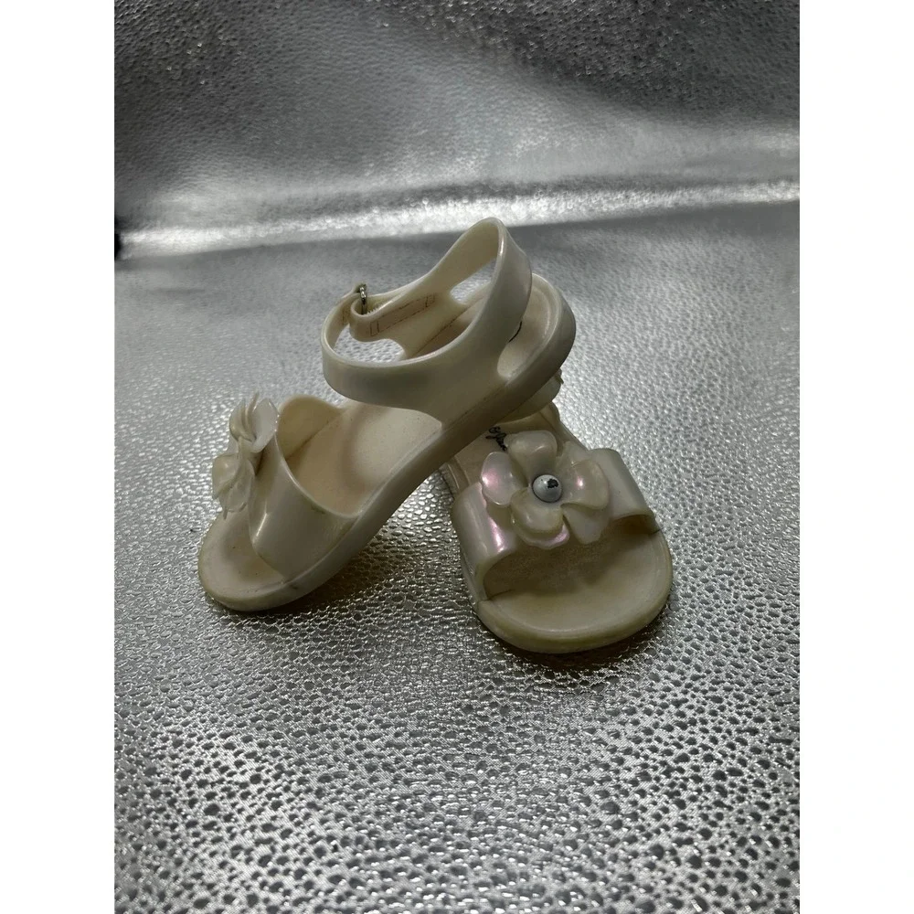 Cat & Jack Toddler Girls Pearlescent Jelly Sandals Flower‎ Detail Cream Size 8
